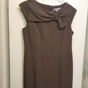 Women bow dress size 4 Petite